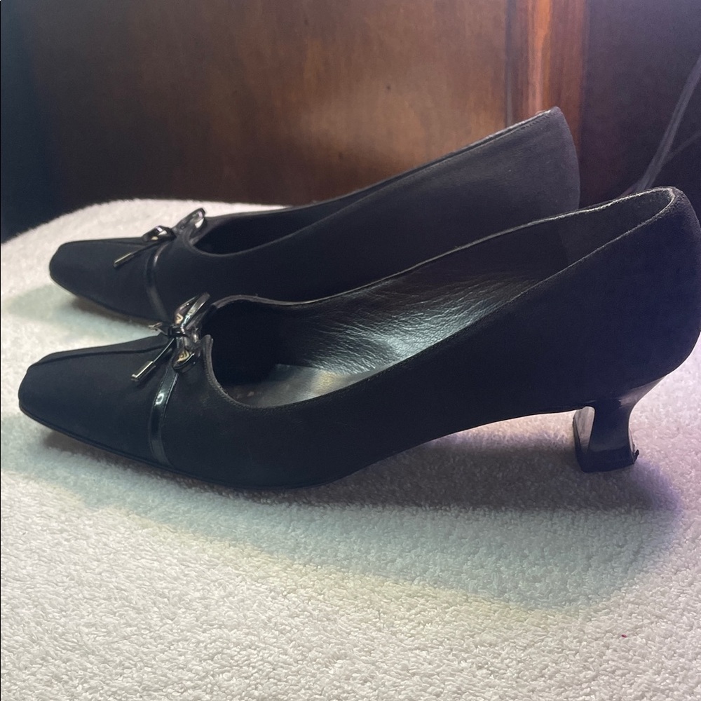 Stuart Weitzman Black Heels with Bow Detail